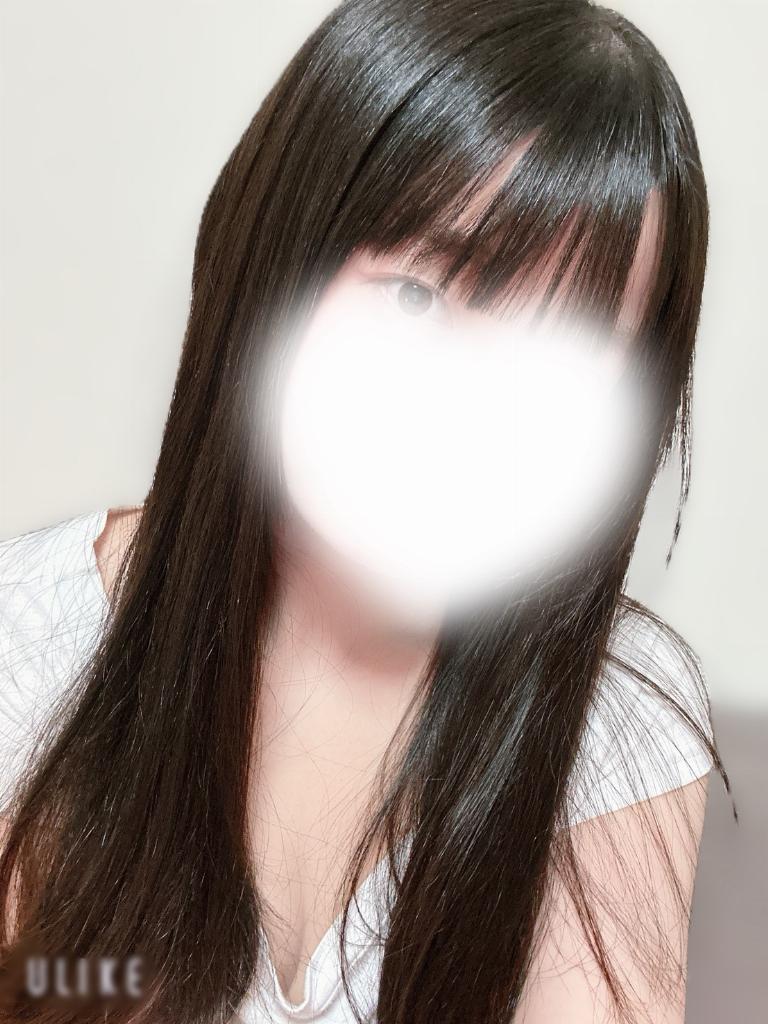 紅　かすみ