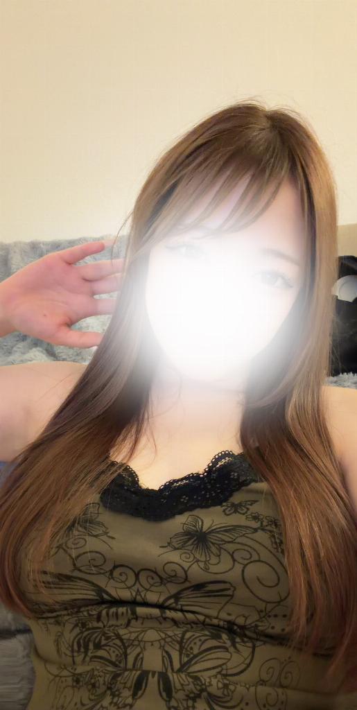 夏目　なこ