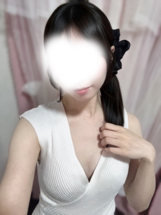 小山　ゆりの